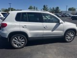 Used 2013 Volkswagen Tiguan S image 2