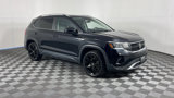 Used 2023 Volkswagen Taos SE image 2