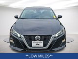 Used 2022 Nissan Altima 2.5 SV image 2