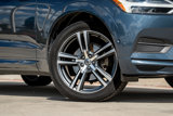 Used 2019 Volvo XC60 T5 Momentum w/ Premium Package image 2