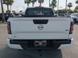 Used 2022 Nissan Frontier SV w/ SV Premium Package image 5