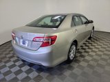 Used 2014 Toyota Camry LE image 4