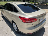 Used 2017 Ford Focus SE image 4