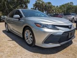 Used 2022 Toyota Camry LE image 2