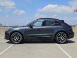 Used 2025 Porsche Macan image 2
