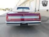 Used 1989 Lincoln Town Car Signature image 4