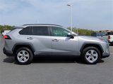 Used 2020 Toyota RAV4 XLE image 4