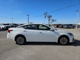 Used 2023 Nissan Altima 2.5 SV image 2