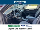 Used 2022 Ford Escape SE w/ SE Sport Appearance Package image 3