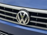 Used 2016 Volkswagen Passat 1.8T R-Line w/ R-Line Lighting Package image 6