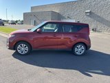 Used 2022 Kia Soul LX image 4