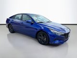 Used 2023 Hyundai Elantra SEL image 3