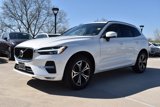 Certified 2022 Volvo XC60 B5 Momentum w/ Climate Package image 3