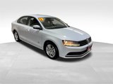 Used 2017 Volkswagen Jetta S image 3