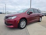 Certified 2023 Chrysler Voyager LX image 3