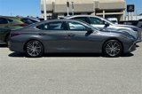 Used 2025 Lexus ES 350 w/ Premium Package image 3