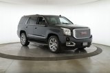 Used 2015 GMC Yukon Denali w/ Touring Package image 2