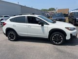 Used 2022 Subaru Crosstrek 2.0i image 2