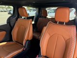 New 2025 Chrysler Pacifica Pinnacle image 5