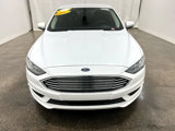 Used 2017 Ford Fusion SE w/ Fusion SE Technology Package image 2