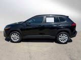 Used 2022 Toyota Corolla Cross LE image 2