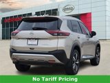 Used 2021 Nissan Rogue Platinum image 4