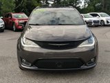 Used 2018 Chrysler Pacifica Limited w/ Advanced Safetytec Group image 3