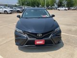 Used 2023 Toyota Camry SE image 2