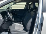 Used 2023 Kia Niro EX image 2