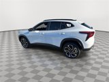 New 2025 Chevrolet Trax RS w/ Sunroof Package image 5