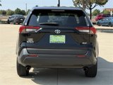 Used 2021 Toyota RAV4 XLE Premium image 4