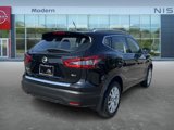 Used 2020 Nissan Rogue Sport SV image 5