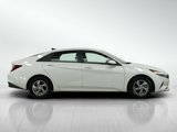 Used 2023 Hyundai Elantra SE image 6