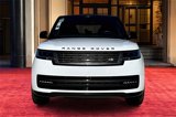 Used 2024 Land Rover Range Rover SE image 2