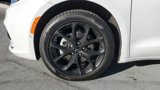 New 2025 Chrysler Pacifica Limited image 5