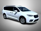 Used 2021 Chrysler Pacifica Touring-L image 3