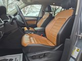 Used 2019 Volkswagen Atlas SEL Premium image 3