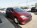 Used 2017 Chrysler Pacifica Touring image 4