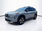 Used 2021 Nissan Rogue Platinum image 3