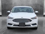 Used 2017 Ford Fusion SE image 2