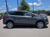 Used 2019 Ford Escape SE image 2