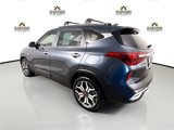 Certified 2021 Kia Seltos SX w/ SX Sunroof Package image 5