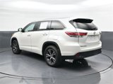 Used 2016 Toyota Highlander XLE image 6