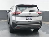 Used 2023 Nissan Rogue SV image 4