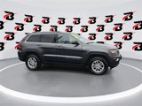 Certified 2020 Jeep Grand Cherokee Laredo image 2