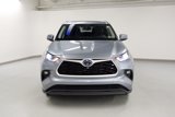 Used 2021 Toyota Highlander XLE image 3