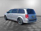Used 2016 Dodge Grand Caravan R/T image 4