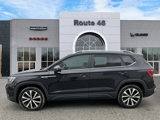 Used 2022 Volkswagen Taos SE w/ Panoramic Sunroof Package image 2