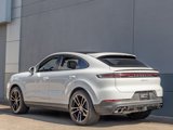 Certified 2024 Porsche Cayenne Coupe image 3