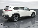 Used 2021 Nissan Rogue SV image 3